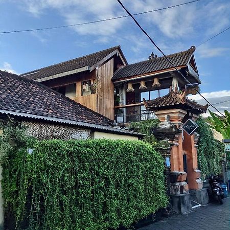 Sunshine Vintage House Hostel Ubud  Exterior photo