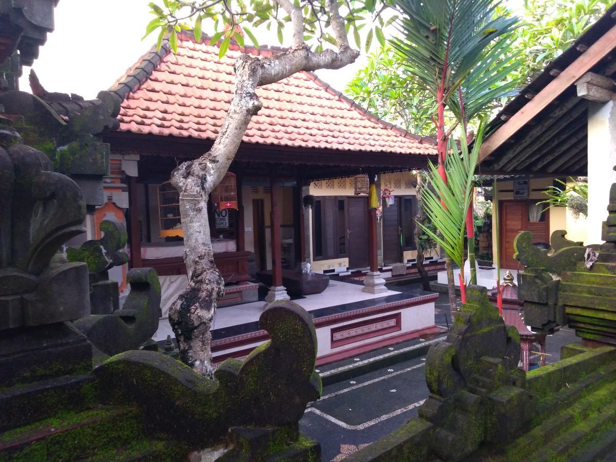 Sunshine Vintage House Hostel Ubud  Exterior photo